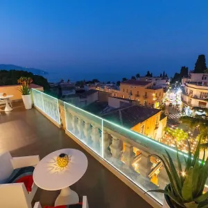 la-terrazza-di-porta-messina.sicilyhotelsitaly.net/